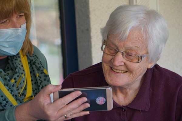How To Care for Your Senior Loved One 4 img